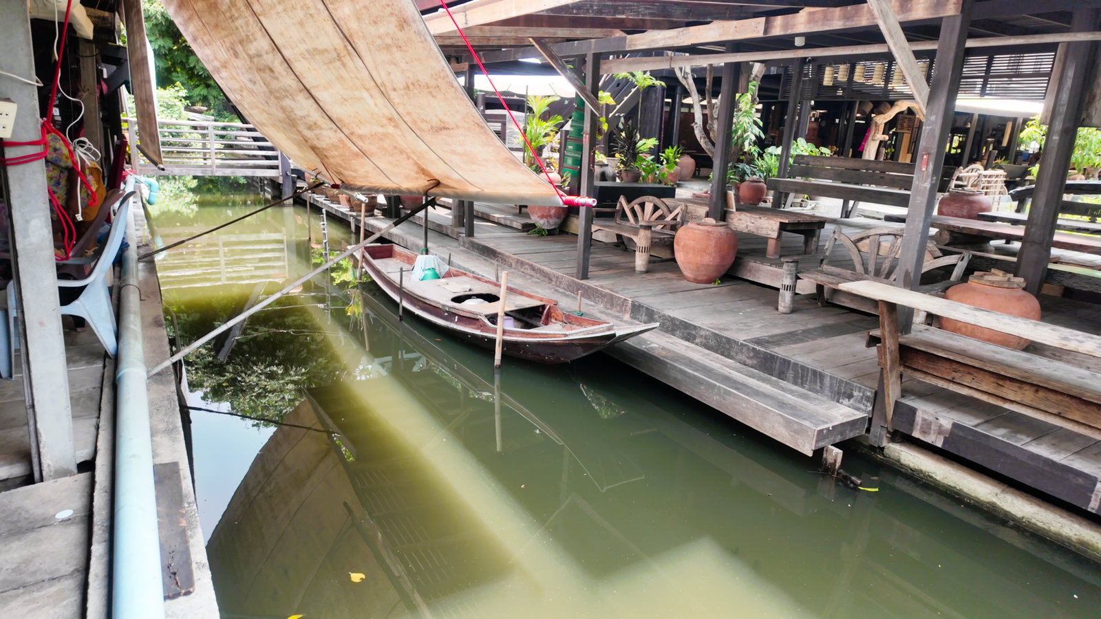 Bang Nam Phueng Floating Market