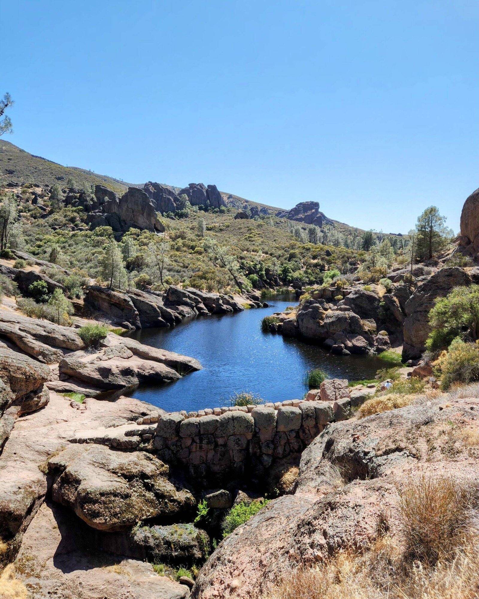 Pinnacles-National-Park-Bear-Gulch-Rosovoir-2